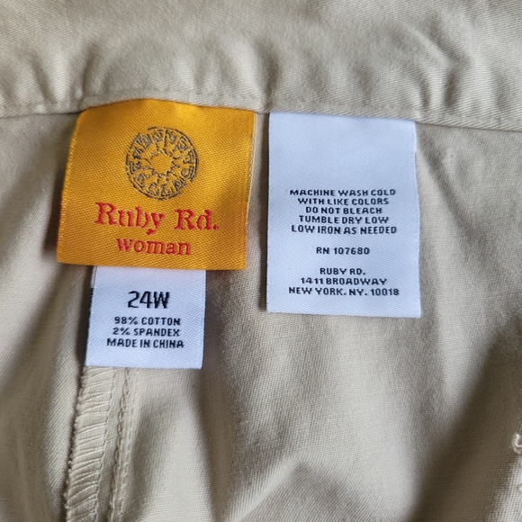 Ruby Rd Favorites Womens Capris Size 24W Plus Khaki Stretch Cotton Blend  - Picture 3 of 8